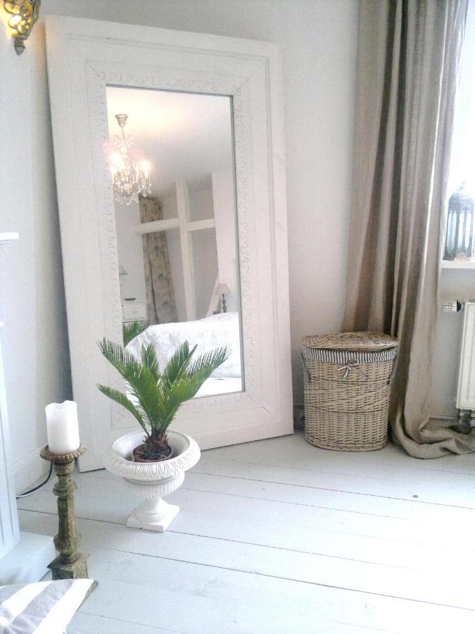Inspektorenhaus Am Jagdschloss Mit Meerblick Hohen Niendorf Exteriör bild